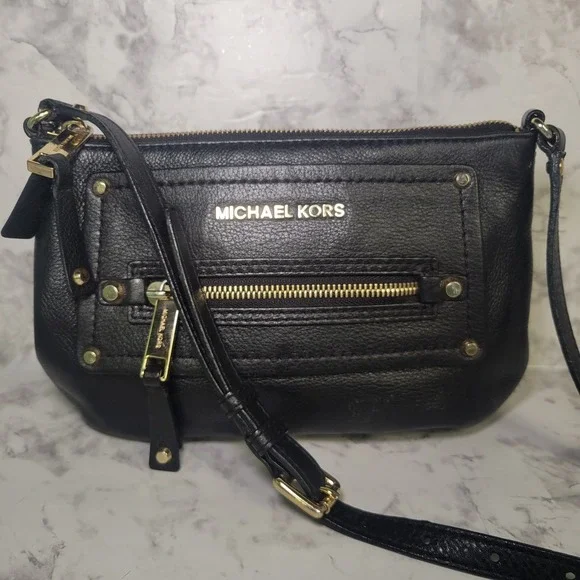 Michael Kors Cross Body Bag Purse Black Logo Zippered Pockets‎ Studded - Picture 2 of 14